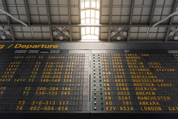 German Airport Abflug Departures Timetable Information — Stock Photo, Image