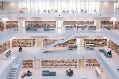 Stuttgart Şehir Kütüphanesi İçi 