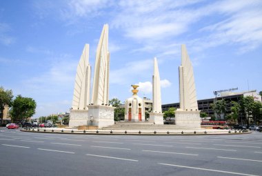 Bangkok, Tayland - 30 Temmuz 2017: Demokrasi Anıtı, kamu anıt Bangkok merkezinde.