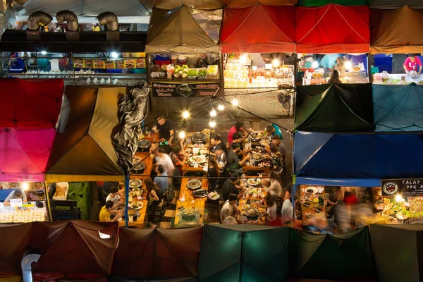 Bangkok Thailand Februar 2018 Train Night Market Ratchada Bangkok Thailand — Stockfoto
