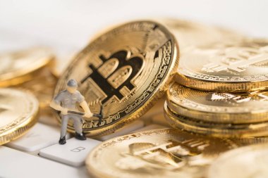 Klavye üzerinde küçük rakam ile Bitcoin