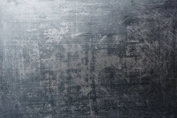 みすぼらしい抽象的な灰色の金属的背景 傷や損傷を持つ高齢者のグランジテクスチャ — ストック写真
