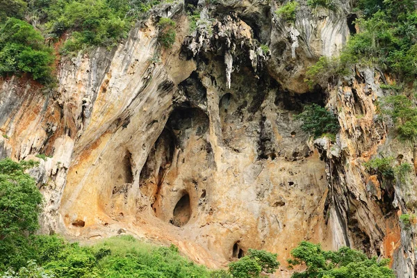 Caves in a mountain — Stock Photo, Image