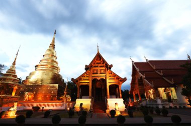 Chedi, Stupa Wat Phra Singh, Grup