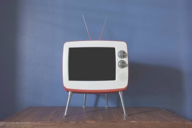 Eski televizyon retro 
