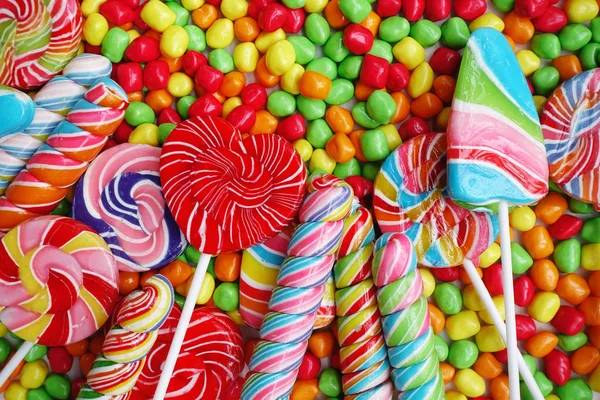 tatlılar ve şeker şeker renkli, el yapımı girdap lolipop