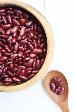 ahşap kase kuru fasulye 