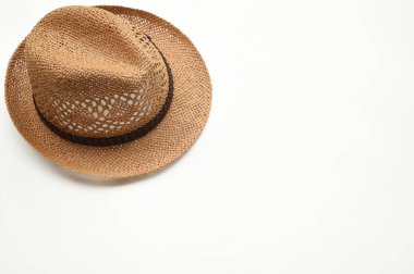 Yaz hasır şapka 