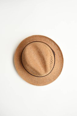 Yaz hasır şapka 