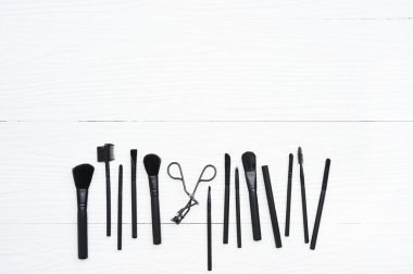  makyaj ve kozmetik güzellik ürünleri düzenlenmiş