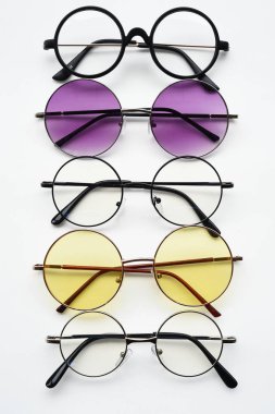 Modern moda güneş gözlüğü 