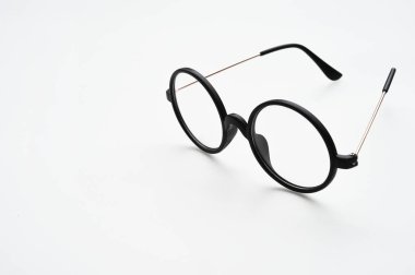 Modern moda güneş gözlüğü 