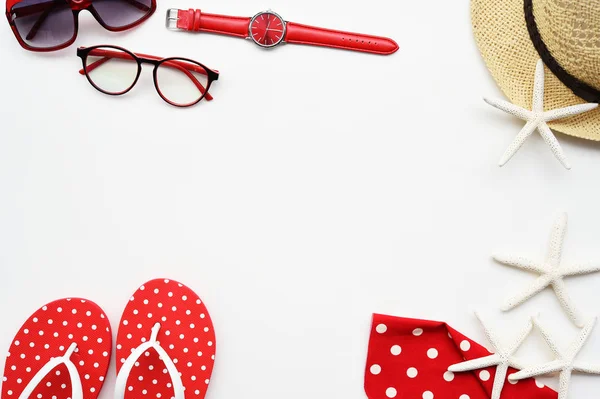 Yaz şapka ve güneş gözlüğü Aksesuar ve sandalet 