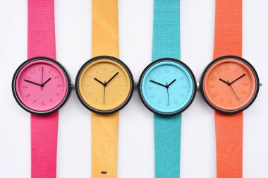 Çok renkli şu andaki kümesi