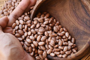 Pinto fasulye ahşap kase 