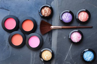 makyaj ve kozmetik ürünleri koleksiyonu düzenlendi