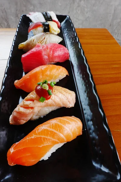 Mâncare Japoneză Sushi Somon Ton Sushi — Fotografie, imagine de stoc