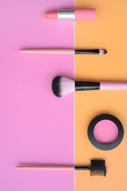 makyaj ve kozmetik ürünleri koleksiyonu düzenlendi