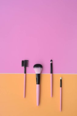 Arkaplan için makyaj fırçaları