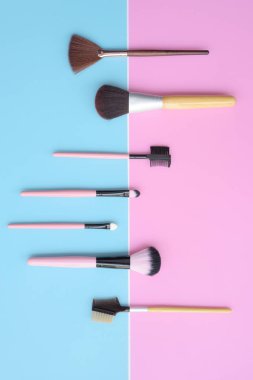 Arkaplan için makyaj fırçaları