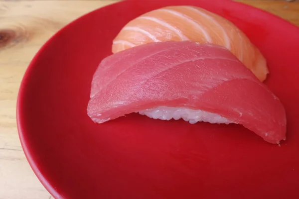 Comida Japonesa Sushi Salmón Sushi Atún —  Fotos de Stock