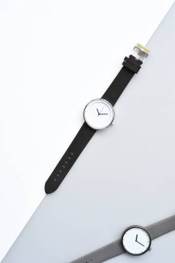 Arka plan için çok renkli şu andaki set çekmek seçmeli renk tekniği ve sanat aydınlatma ile