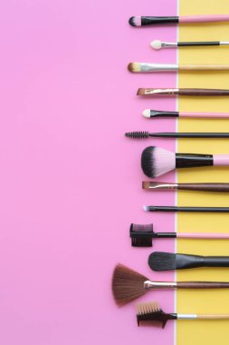 Arkaplan için makyaj fırçaları