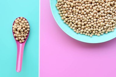 Arka plan için plaka üzerinde ki soya fasulyesi