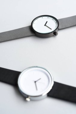 Arka plan için çok renkli şu andaki set çekmek seçmeli renk tekniği ve sanat aydınlatma ile