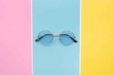 Arka plan için modern moda güneş gözlüğü