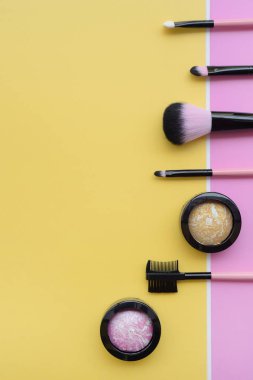 makyaj ve kozmetik ürünleri koleksiyonu düzenlendi