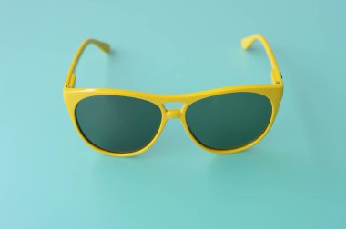 Arka plan için modern moda güneş gözlüğü
