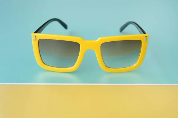 Moderne Modische Sonnenbrille Für Den Hintergrund — Stockfoto