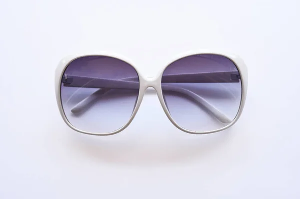 Lunettes Soleil Modernes Mode Isolées Sur Fond Blanc — Photo