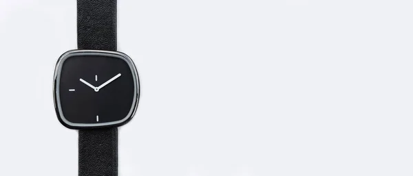 Nahaufnahme Schwarzer Armbanduhren Isoliert Auf Weißem Hintergrund — Stockfoto