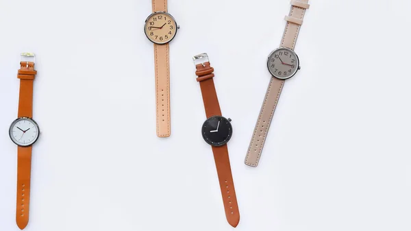 Conjunto Relojes Pulsera Multicolores Aislados Sobre Fondo Blanco —  Fotos de Stock