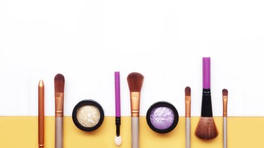 makyaj ve kozmetik ürünleri koleksiyonu düzenlendi                                                                  