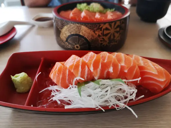 Cerca Rebanada Sashimi Salmón Comida Japonesa —  Fotos de Stock