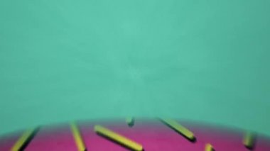Bu ilk on geri sayım ve Adobe After Effects oluşturulan herhangi bir ruhsal durum ya da en iyi on video için geri sayım animasyonlar çeşitli parçasıdır! Tam olarak mükemmel alt klipleri için her 3 saniyede kestin. Daha fazla bilgi için benim sayfasına göz atın!