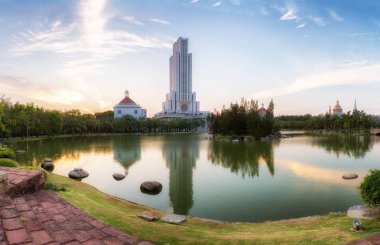 Dünyanın en yüksek eğitim binalar No.5.