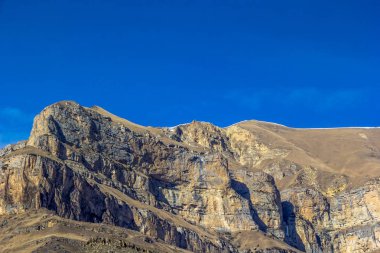 Dağ manzarası, kayalar