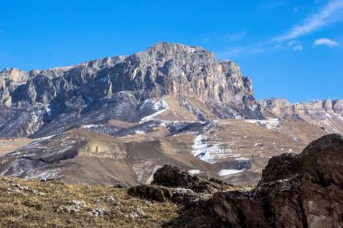 Dağ manzarası, kayalar