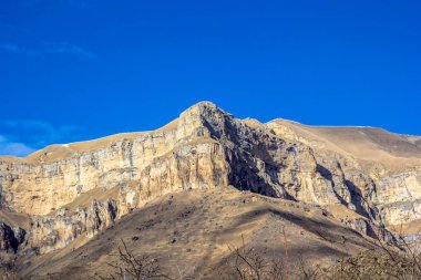 Dağ manzarası, kayalar