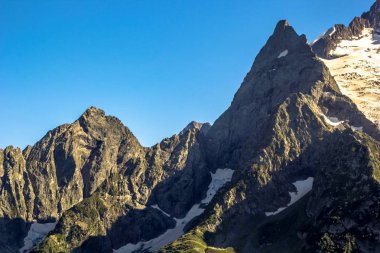 Dağ manzarası, Dombai