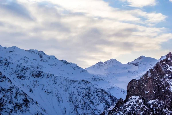 冬季景观雪山 — 图库照片