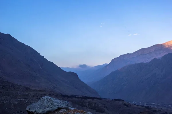 Berglandschap, prachtige kloof — Stockfoto