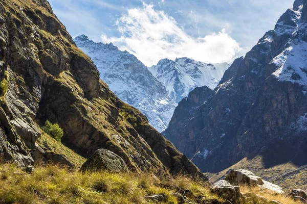 Bela paisagem montanhosa, natureza selvagem — Fotografia de Stock