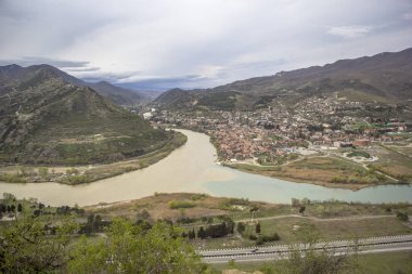 İki nehir birleştirme