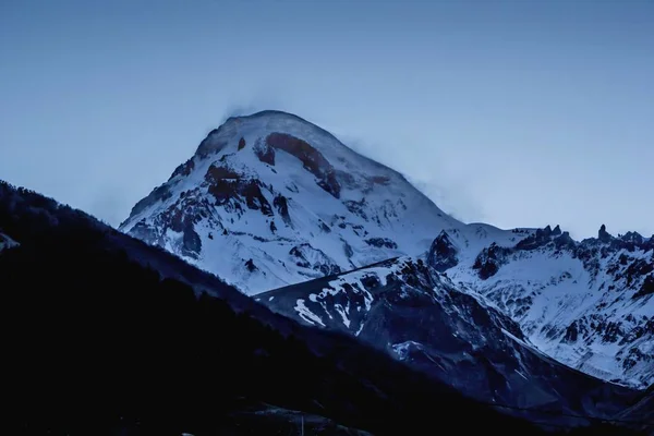 Όμορφη θέα Mount Kazbek — Φωτογραφία Αρχείου