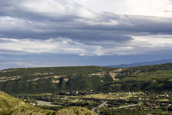 Hermosa vista del pintoresco valle —  Fotos de Stock